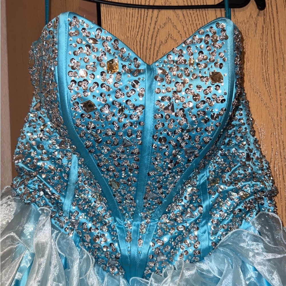 Quinceñera Dress